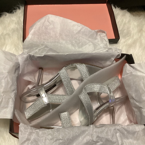 Nina Valonia Silver Criss-Cross Heels - Picture 6 of 7